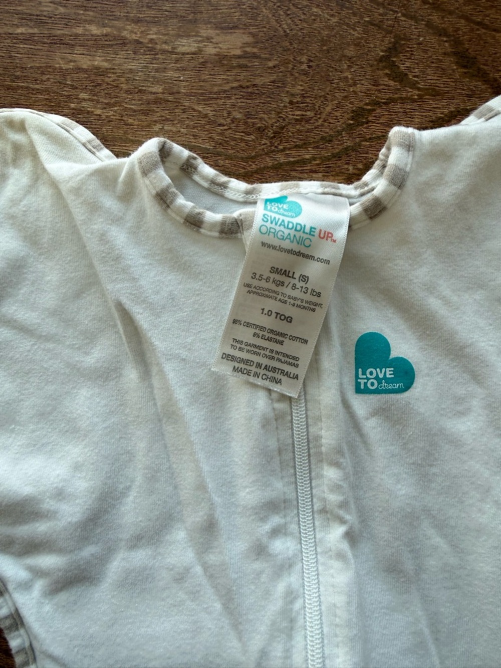 Love to dream White Baby Swaddle with Teal Heart Logo - Picture 2 of 2